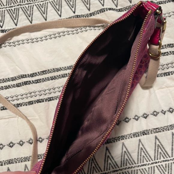 Coach Crossbody - Picture 3 of 4